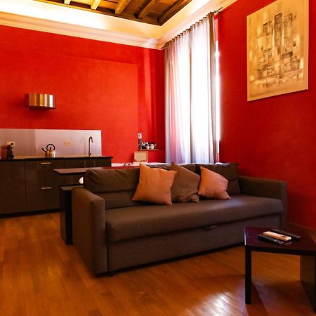Barberini Apt Close To Fontana Di Trevi 罗马 外观 照片