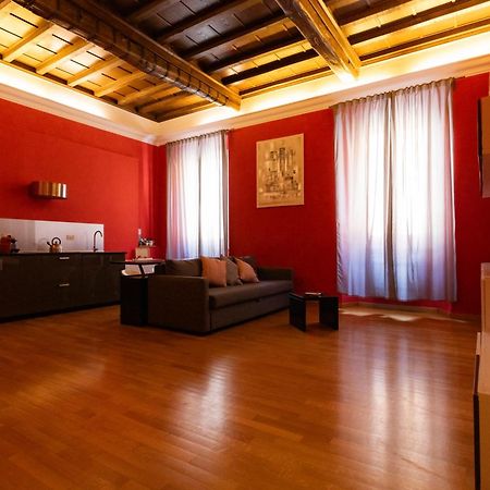Barberini Apt Close To Fontana Di Trevi 罗马 外观 照片